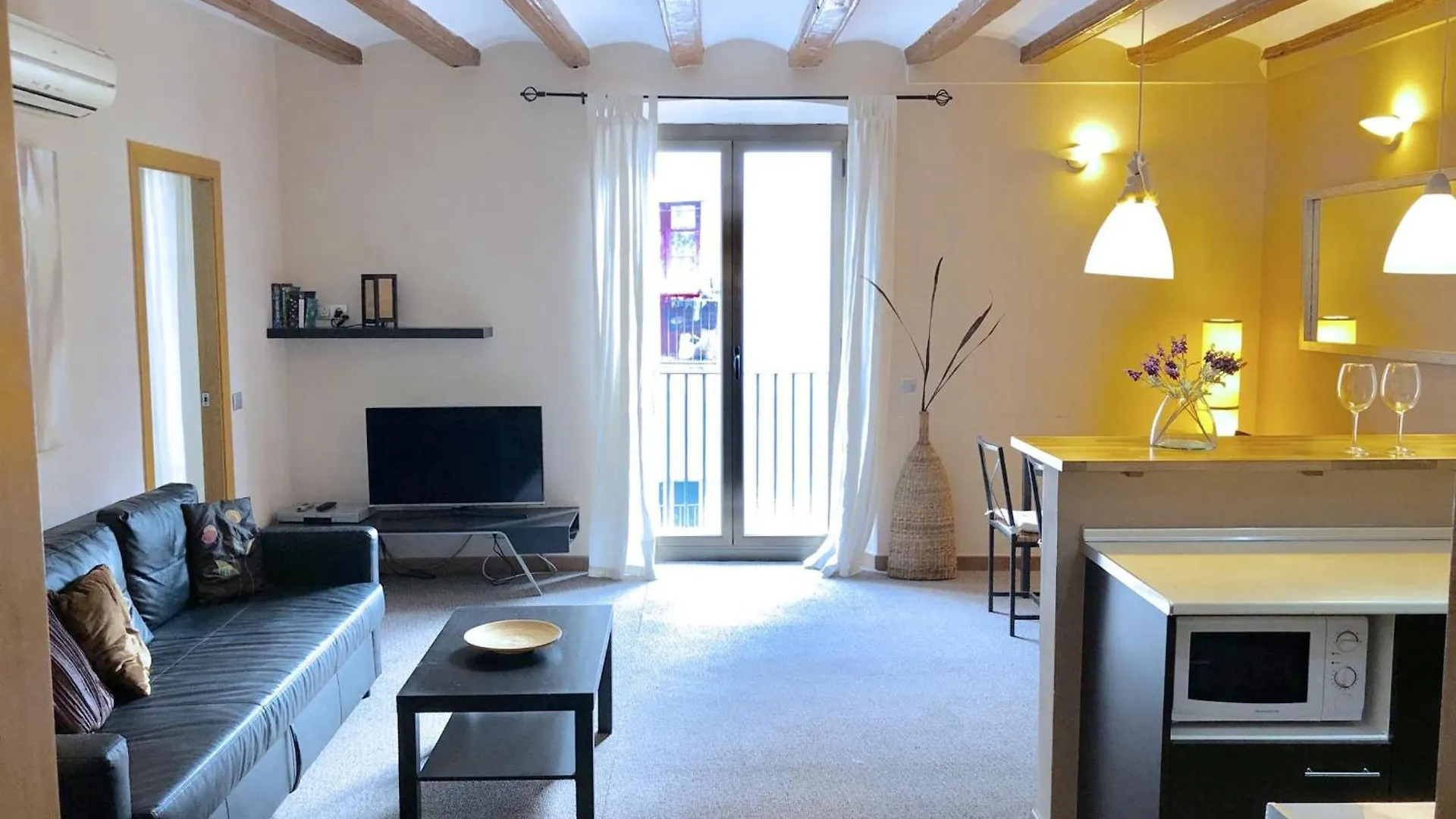 Apartamento Amplio En El Centro De Barcelona - 3 Habitaciones - Es-341-4 0*,  西班牙